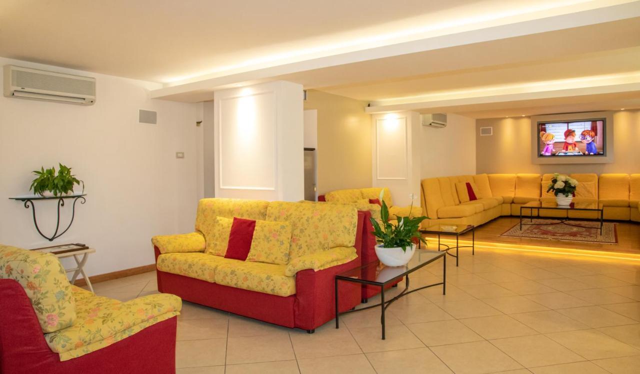 Hotel Imperia Lido di Jesolo Eksteriør bilde