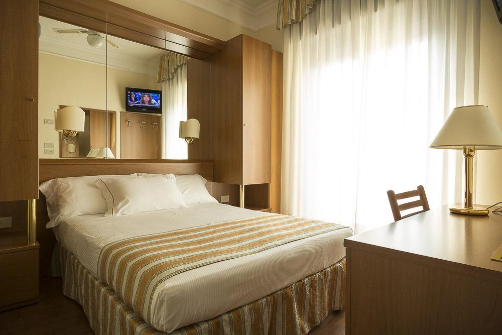 Hotel Imperia Lido di Jesolo Eksteriør bilde